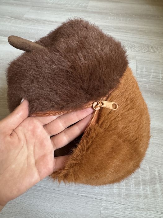 Мʼяка іграшка, білка, горішок, ємність для зберігання іграшок