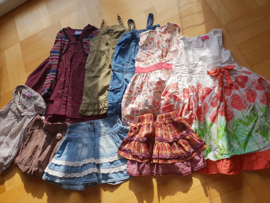 Komplet ubrań dla dziewczynki 110 -116