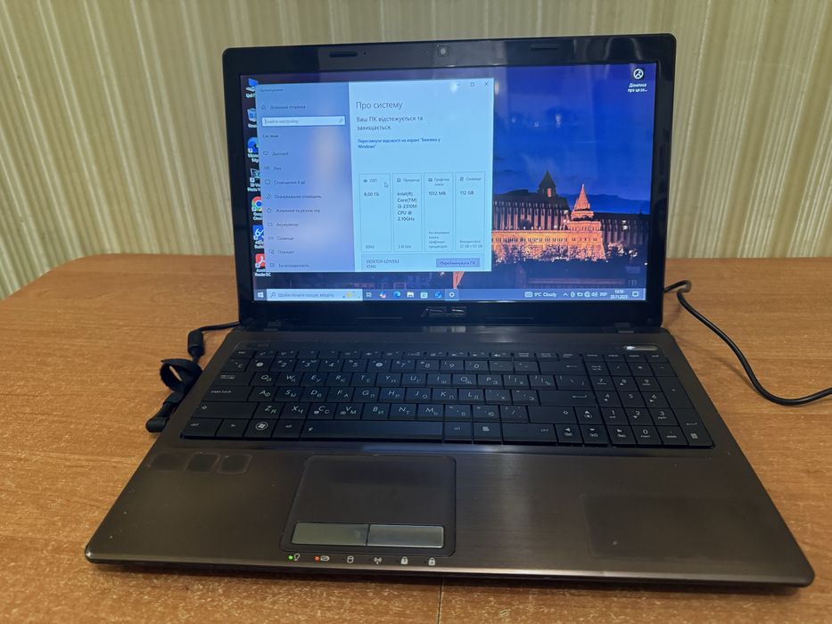 Ноутбук Asus X538 core i3 2gen NVIDIA GeForce GT 520MX