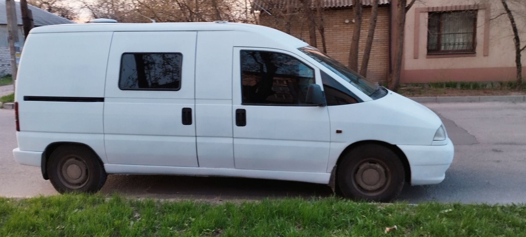 Продам Пежо Эксперт