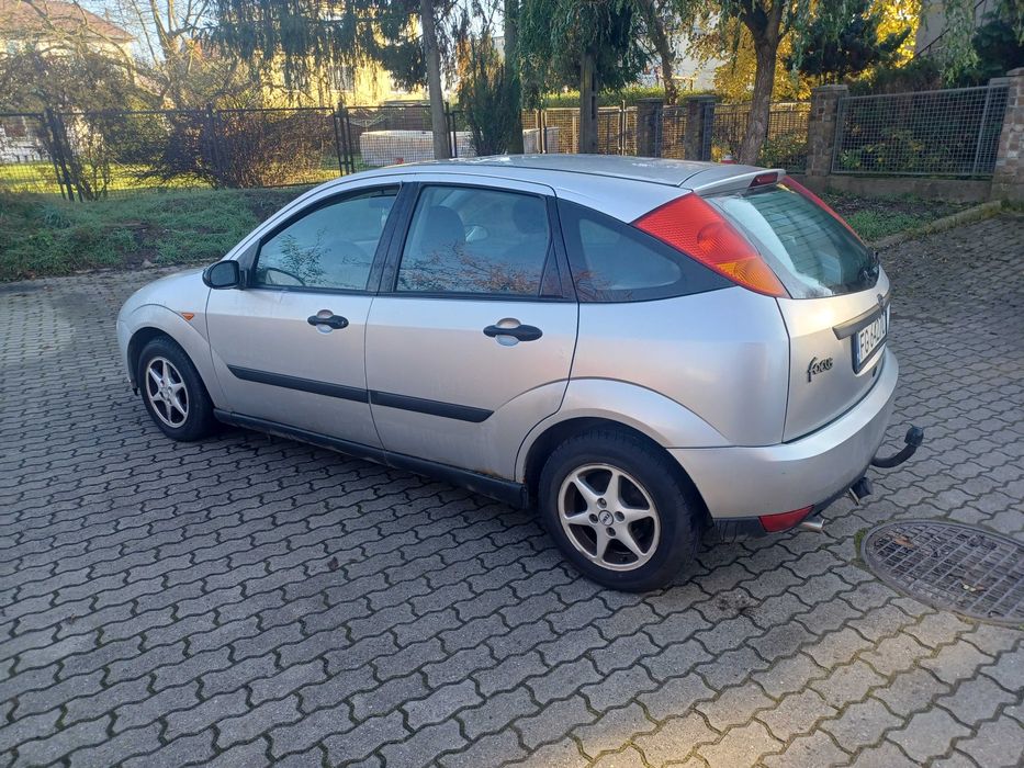 Ford focus 1.6 benzyna