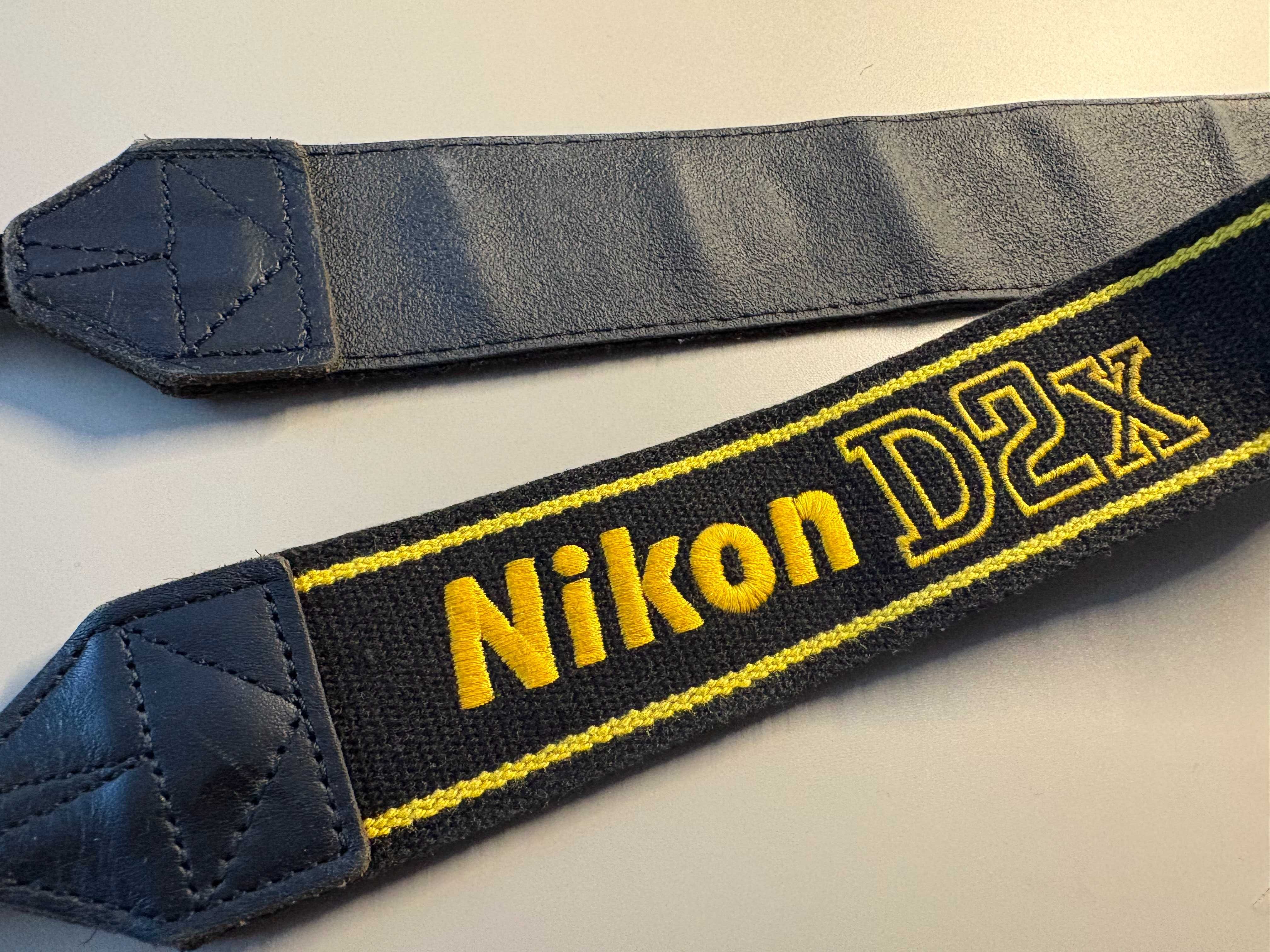 Pasek do aparatu NIKON D2X - stan bardzo dobry