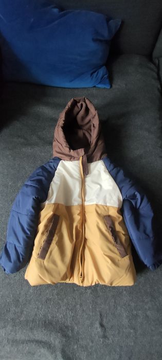 Kurtka zimowa firmy Sinsay rozmiar 92