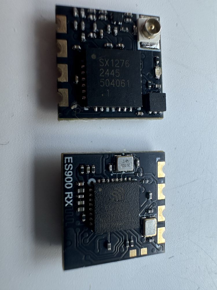 Приймач Happymodel ES900RX з частотою 915 MHz