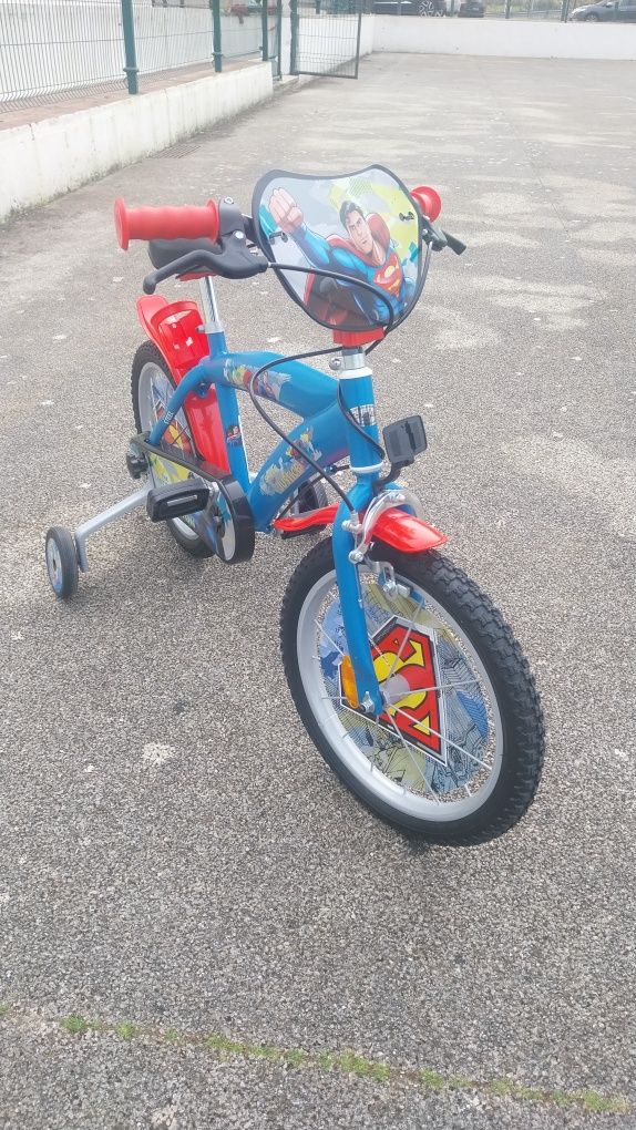 Bicicleta de criança SuperHomem