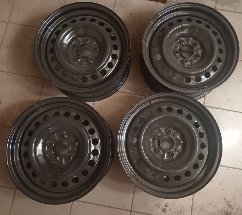 Продам комплект дисков r17