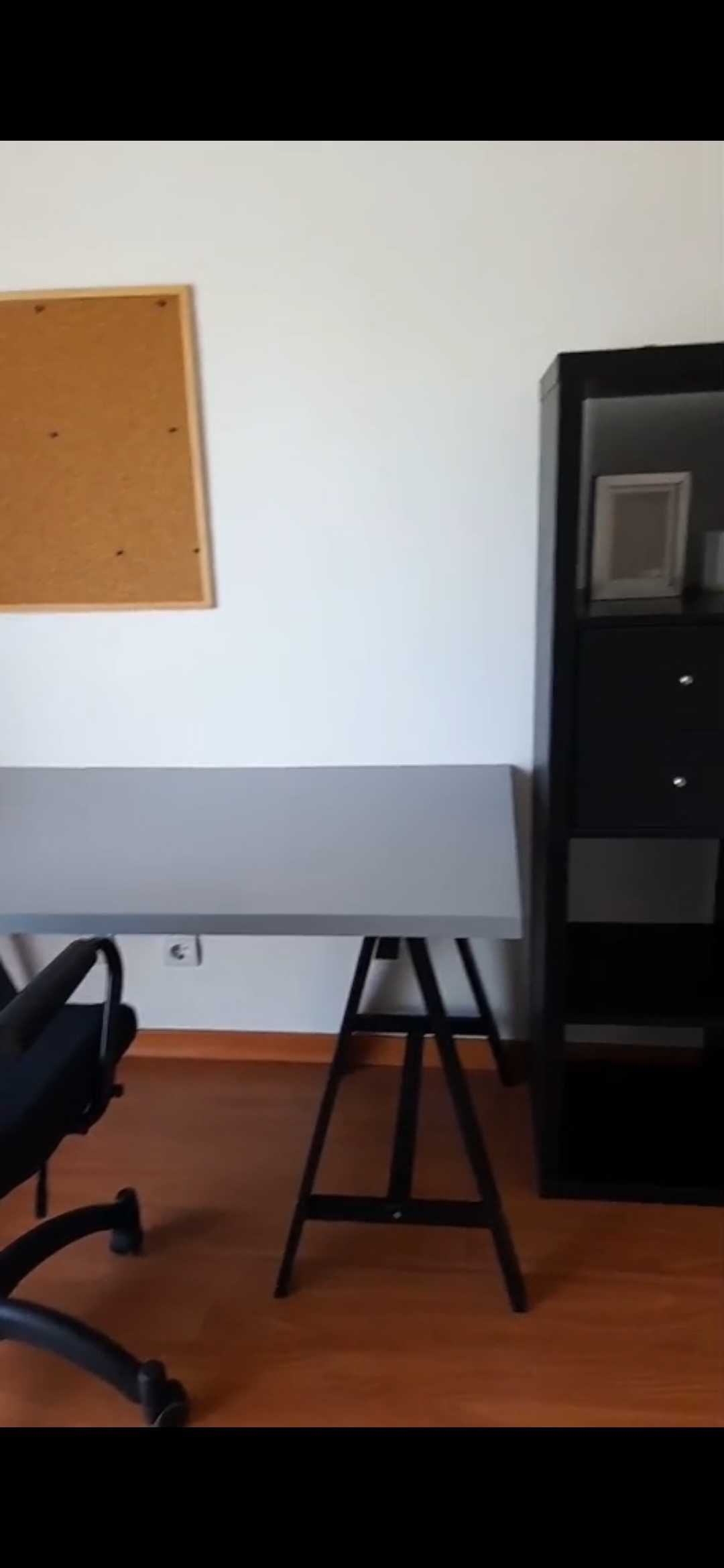 Quarto para rapariga estudante