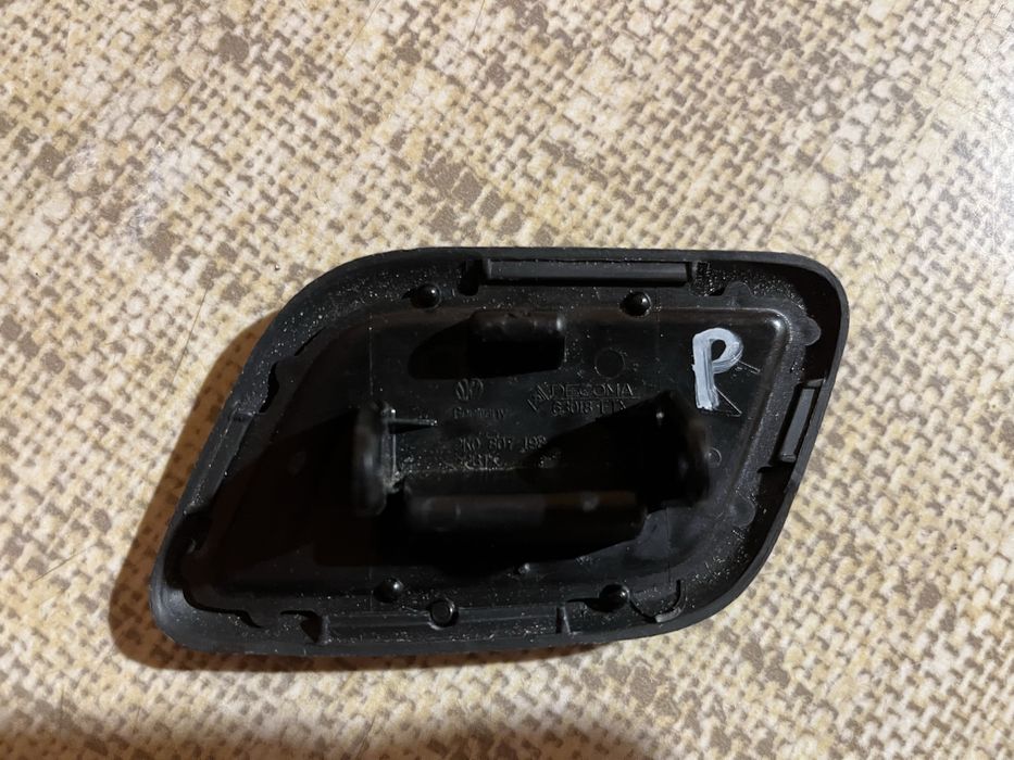 Кришка Омивача Фар