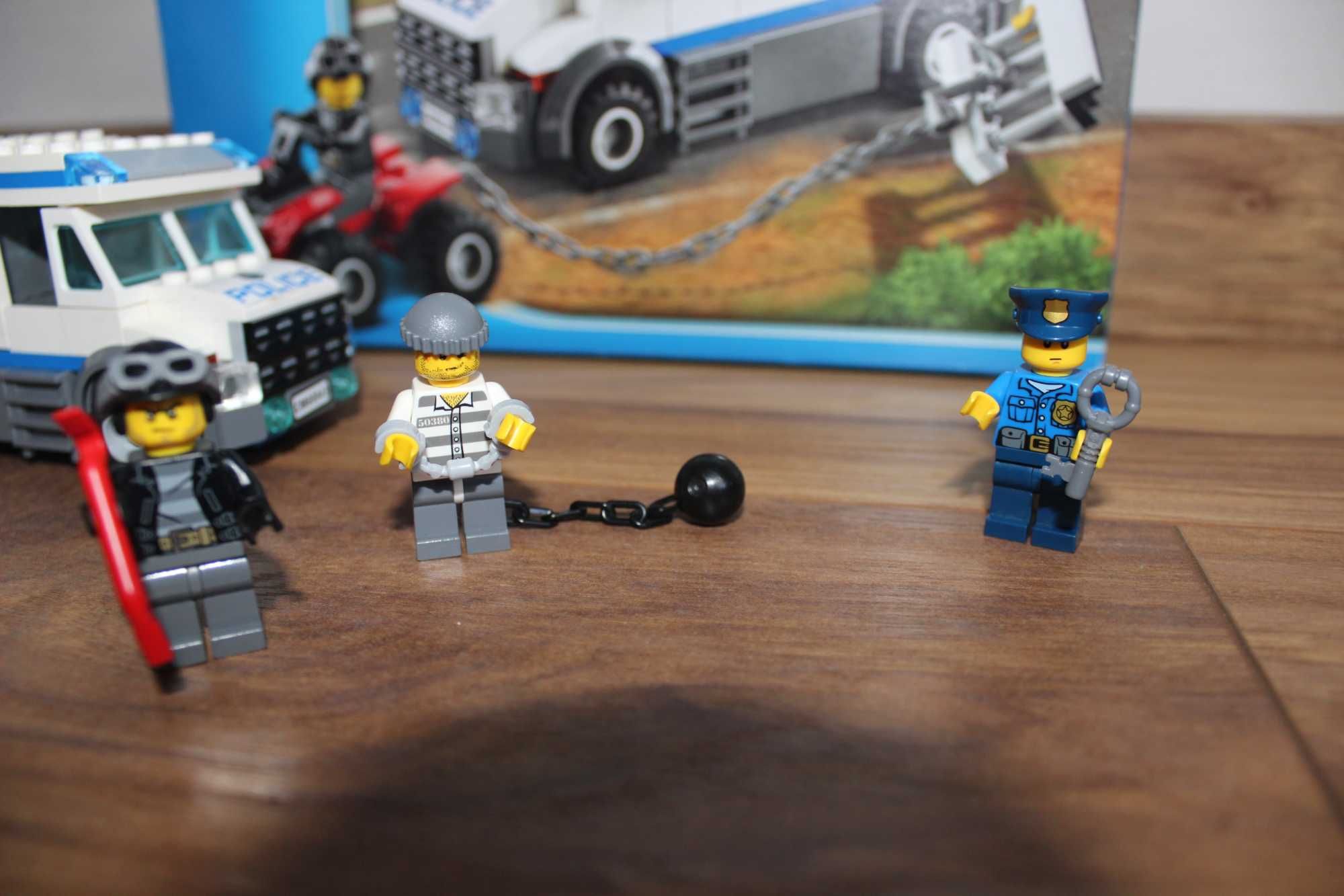 Klocki LEGO City 60043 - Policyjny transporter więźniów
