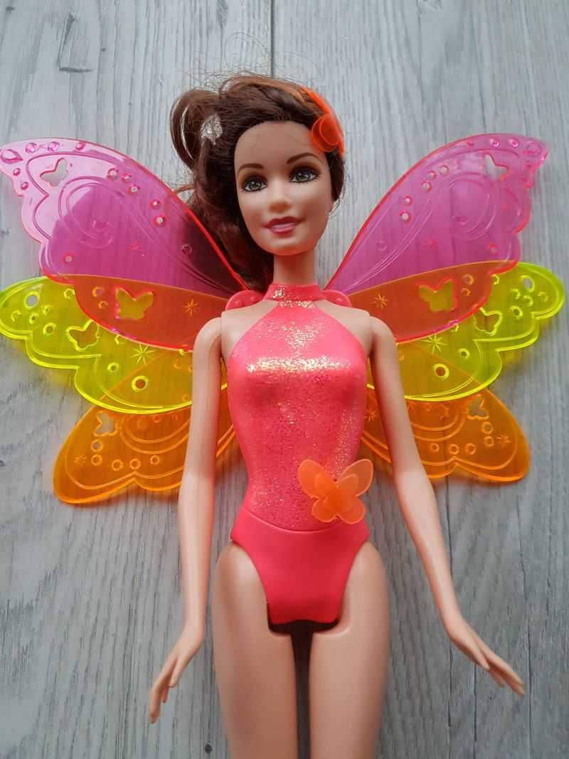 LALKA BARBIE Wróżka NORI Tajemnicze Drzwi BLP26