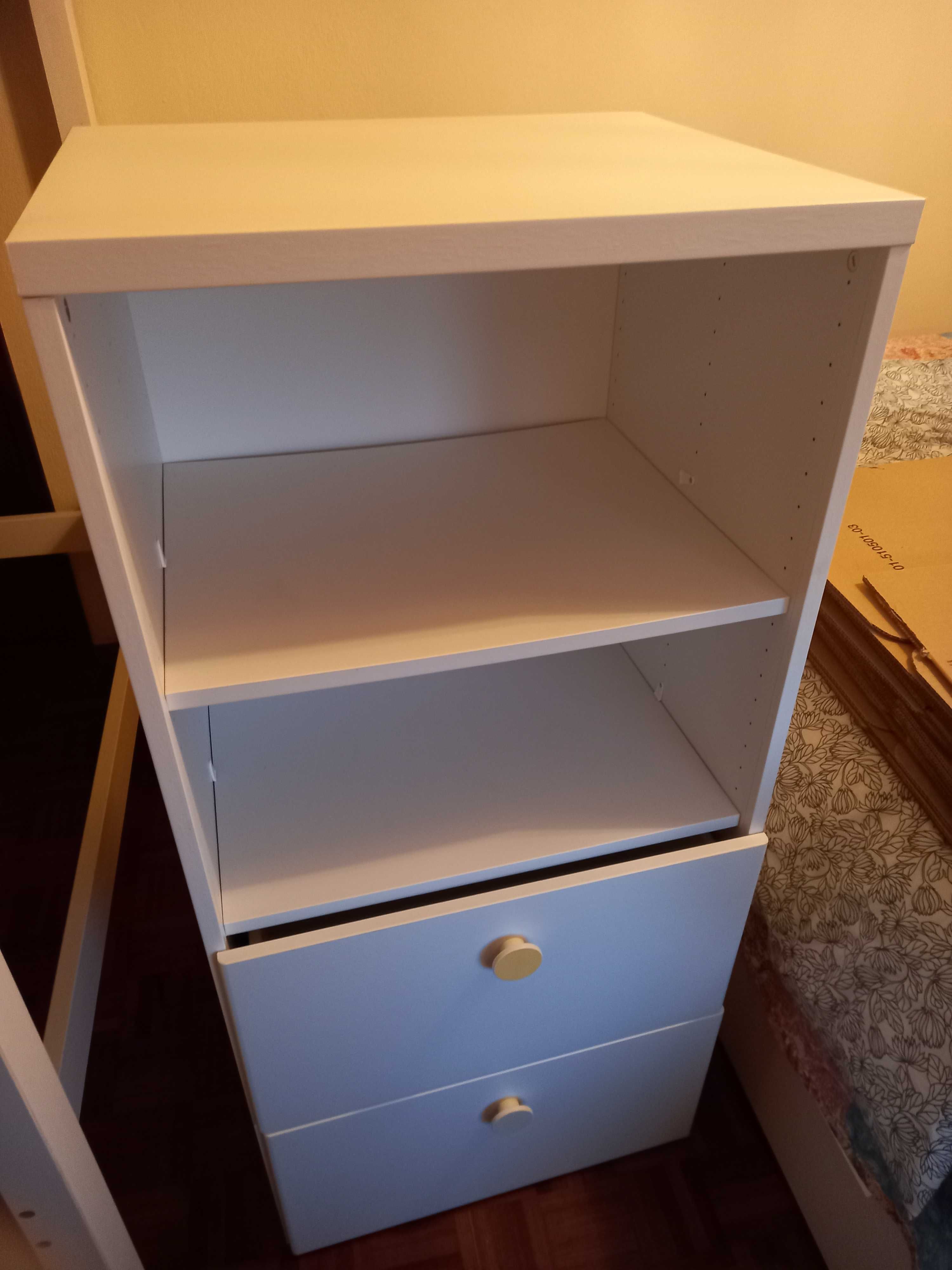 Móvel de Arrumação IKEA