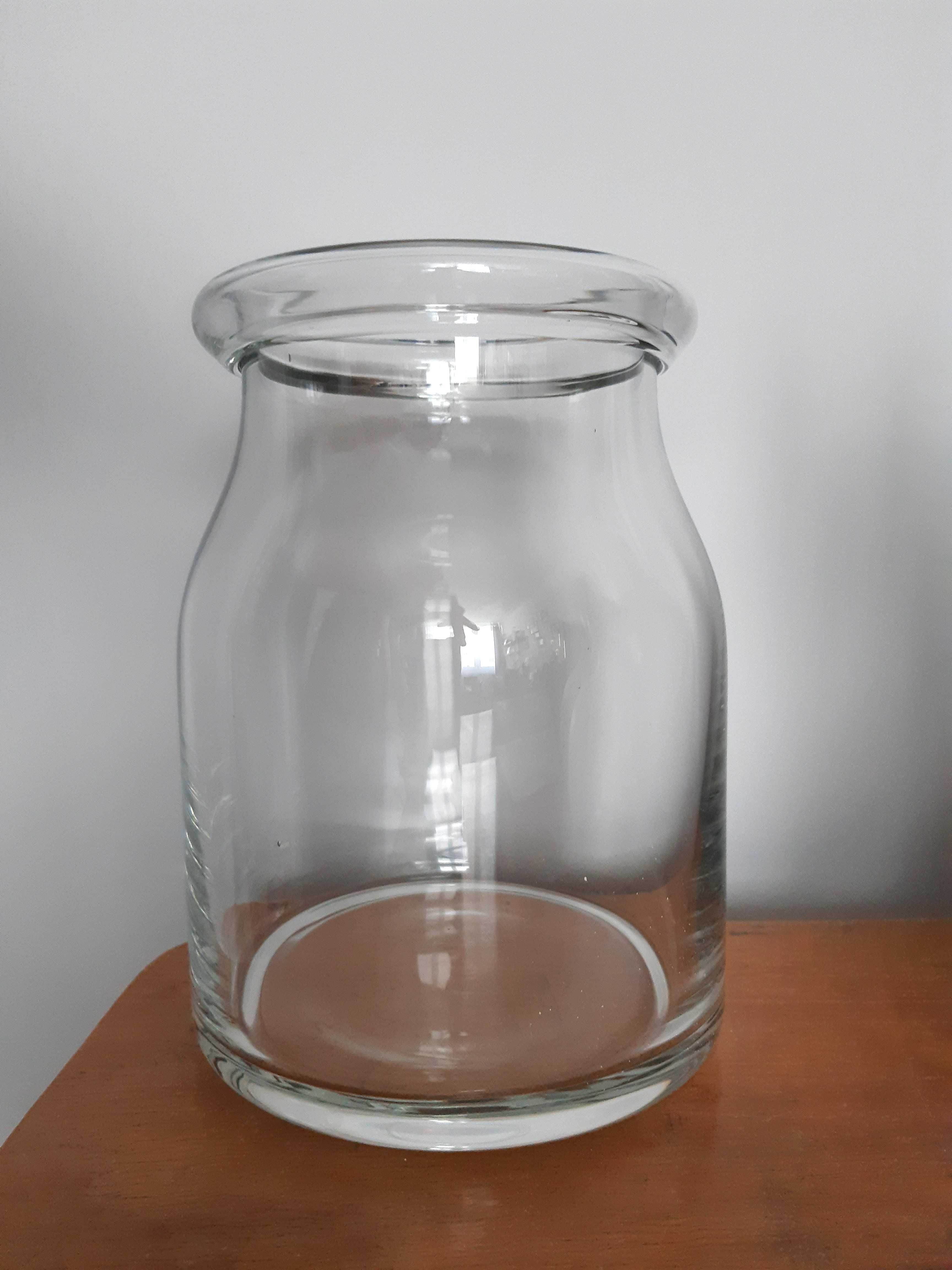 Wazon szklany słój Ikea Begarlig mniejszy 17 cm, z dmuchanego szkła
