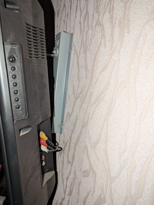 Телевізор Tesla 26LCD45 WDG HD