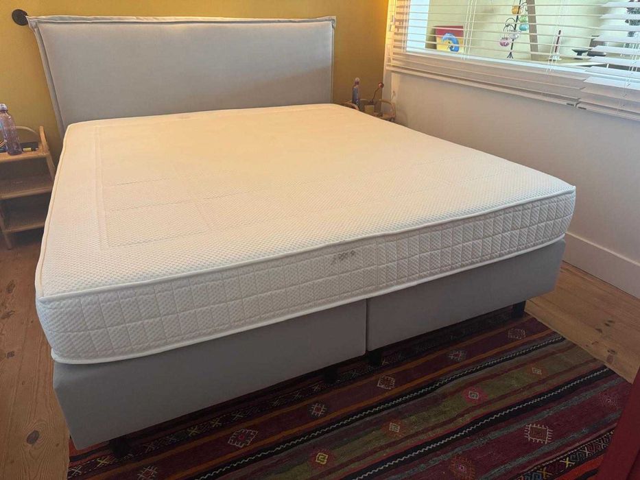 Cama box spring Beka (180x220) e colchão Magnitude (180x200)