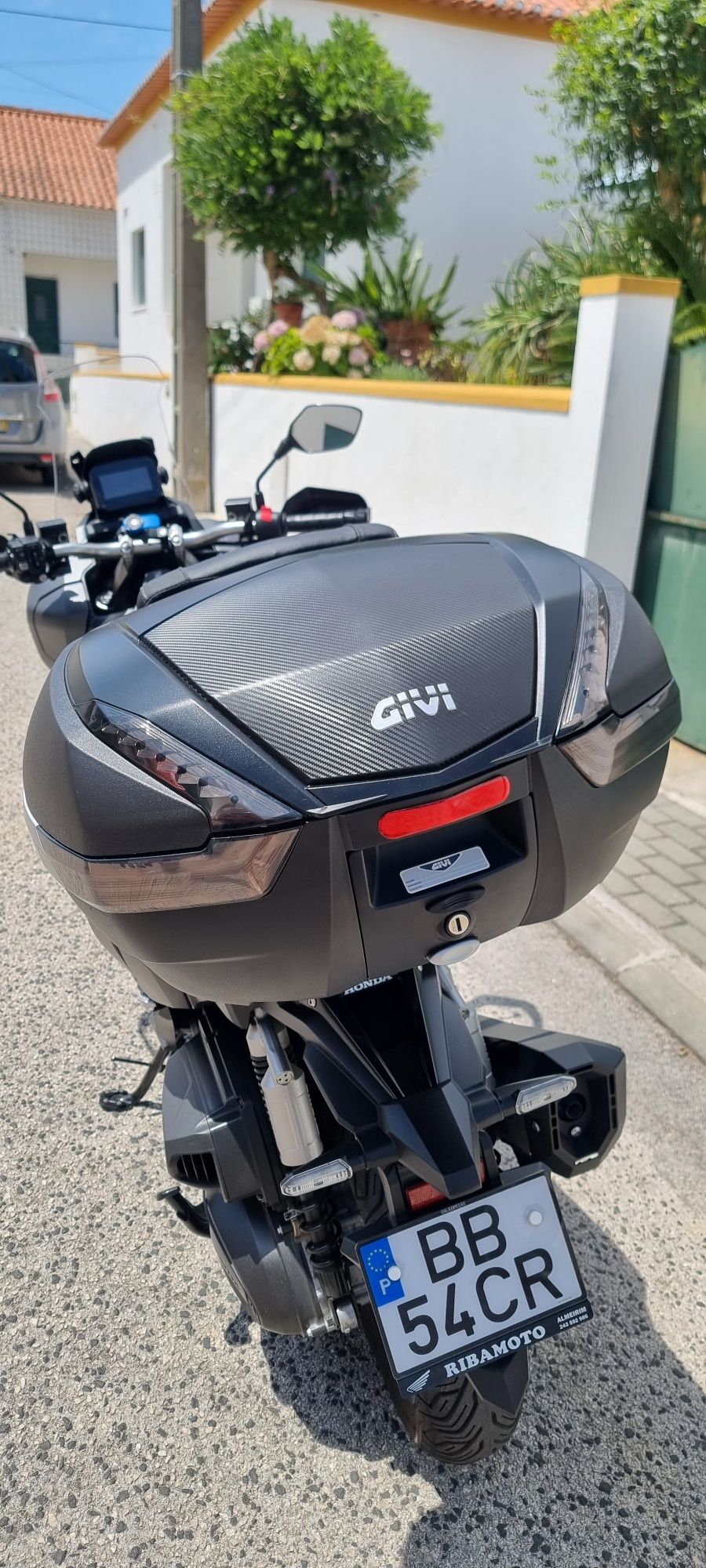 Honda ADV 350 com garantia de fábrica
