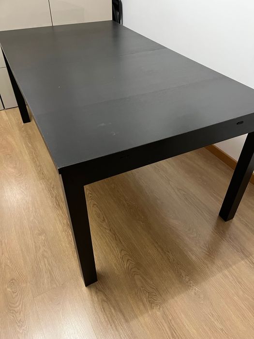 Mesa preta bjursta - ikea