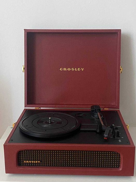 Вініловий програвач Crosley Voyager