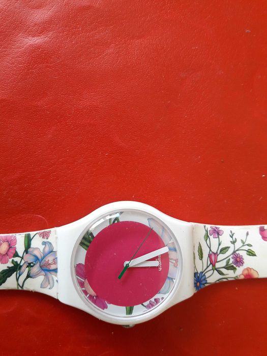 Часы SWATCH модель 2015 г