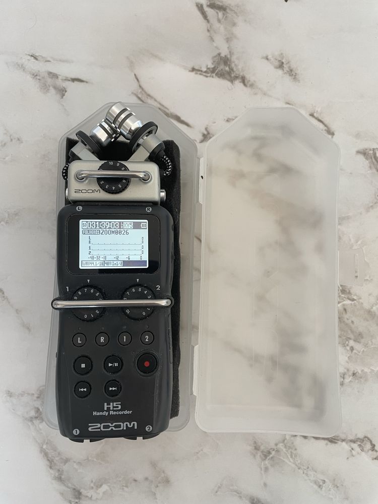 Gravador Zoom H5 com case