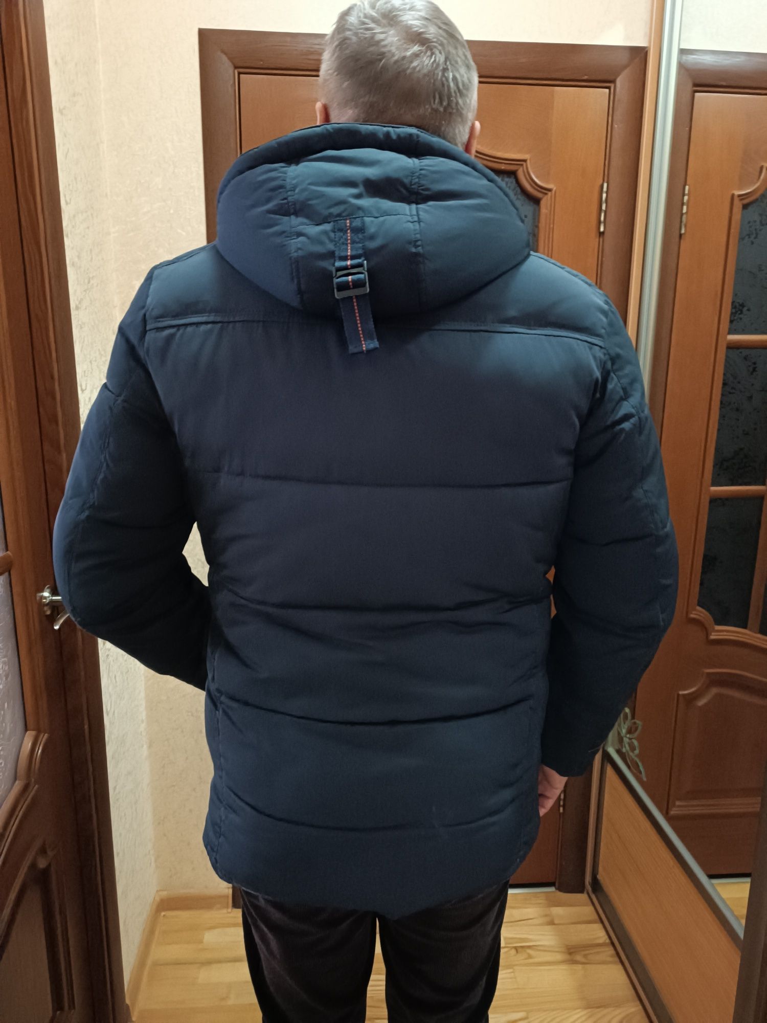 Чоловіча зимова куртка