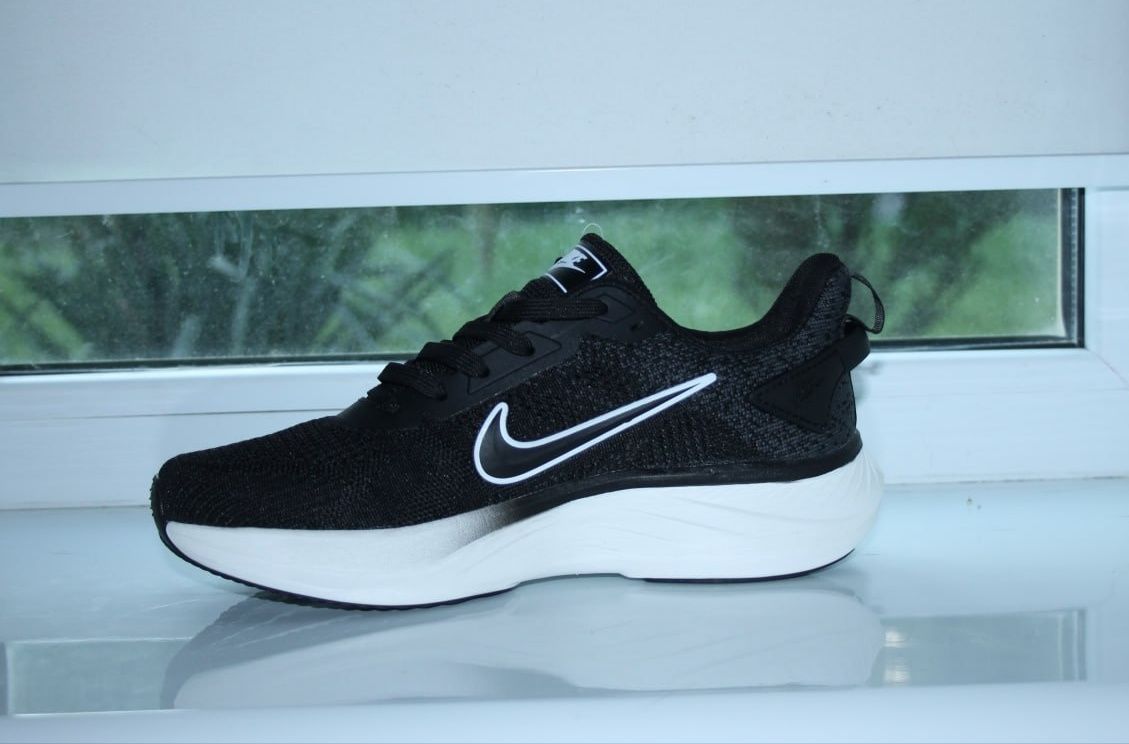 Розпродаж! Чоловічі кросівки Найк ,Nike Quest 6,нові, остання пара!