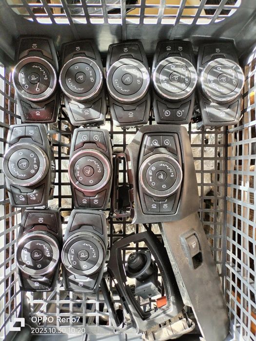 Телевізор Підрамник Форд Транзит Мк 8  Панель