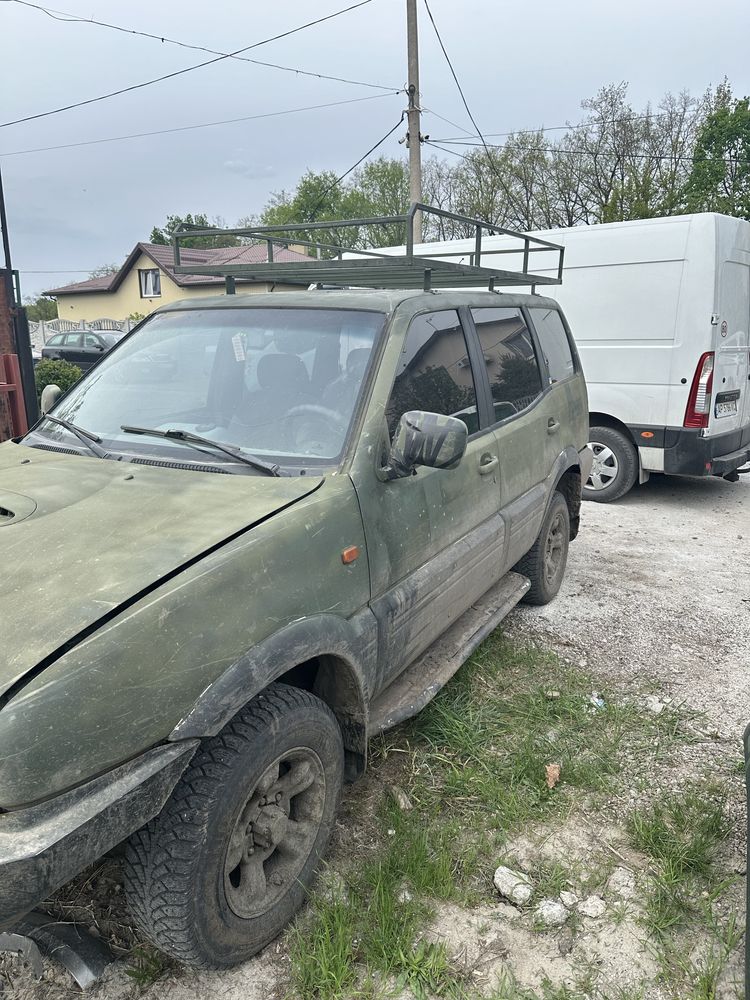 Разборка запчасти Нисссан Терано Nissan Terrano террано 2001 2002 2.4