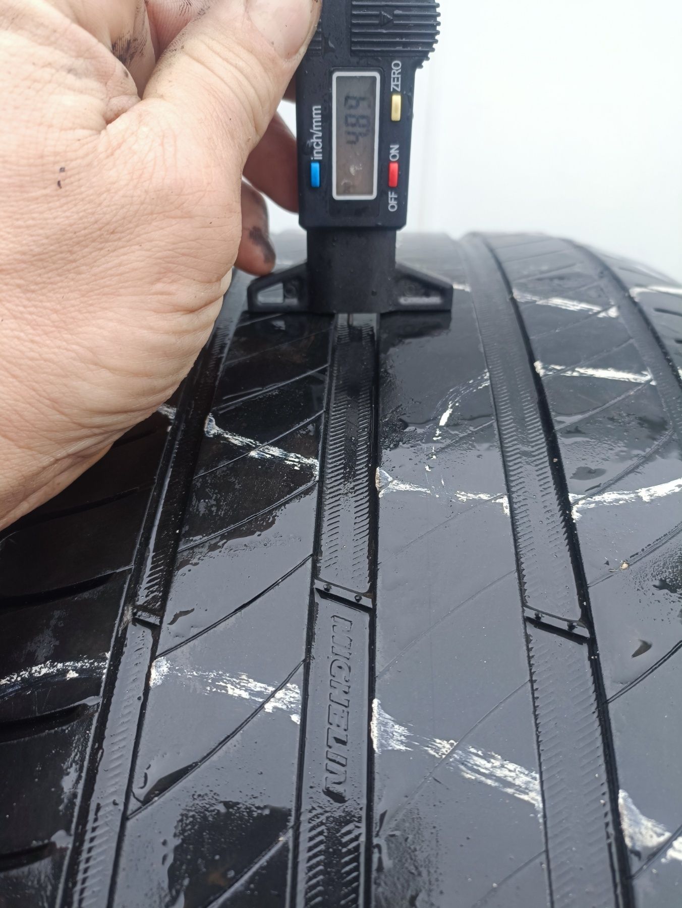 Michelin 235/55 R17 комплект літніх шин