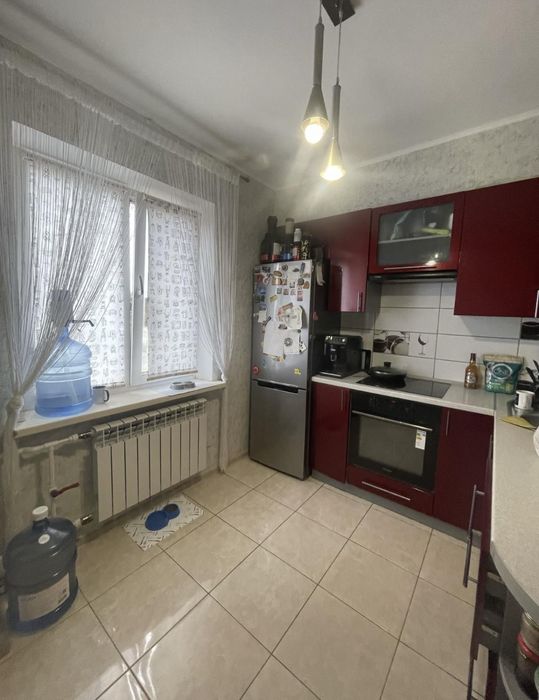 Продається 4 кімнатна квартира