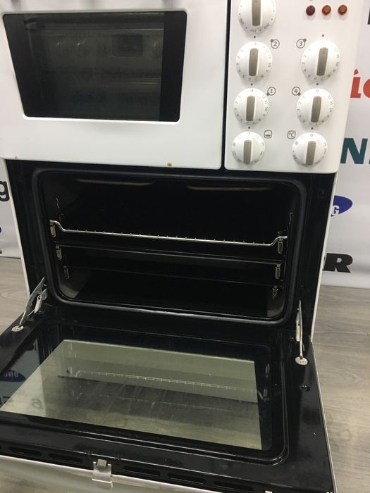 Електрична плита Electrolux з 2 духовками електроплитка не індукція