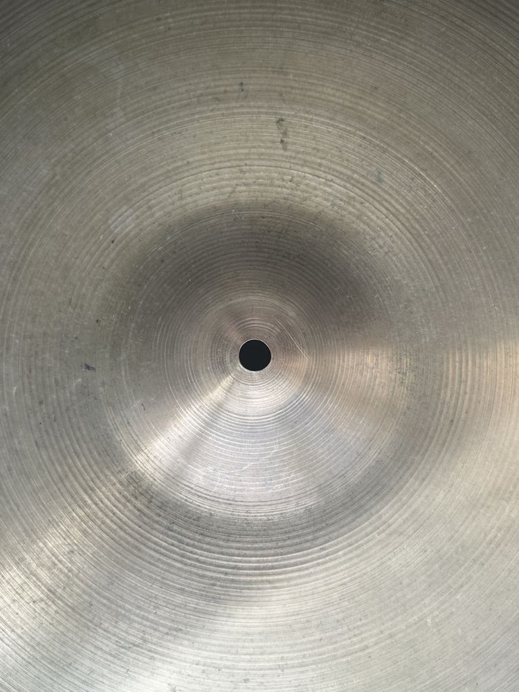 Zildjian Avedis Crash/Ride 18” (Anos 70)