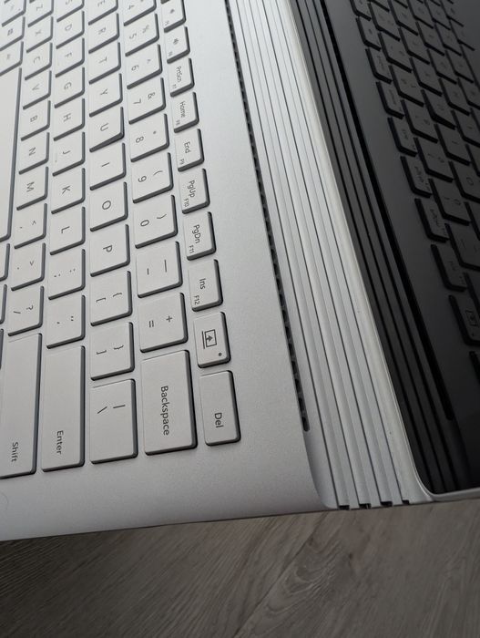 Microsoft Surface Book i5-6300u Nvidia GPU (дефект ссд)