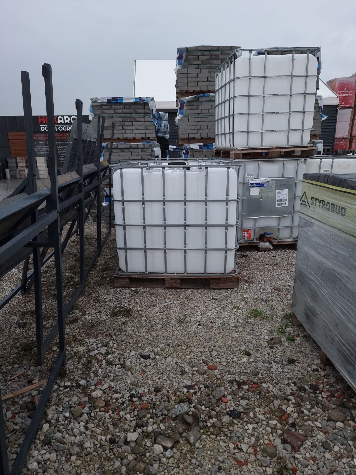 Mauzer  pojemnik 1000 L