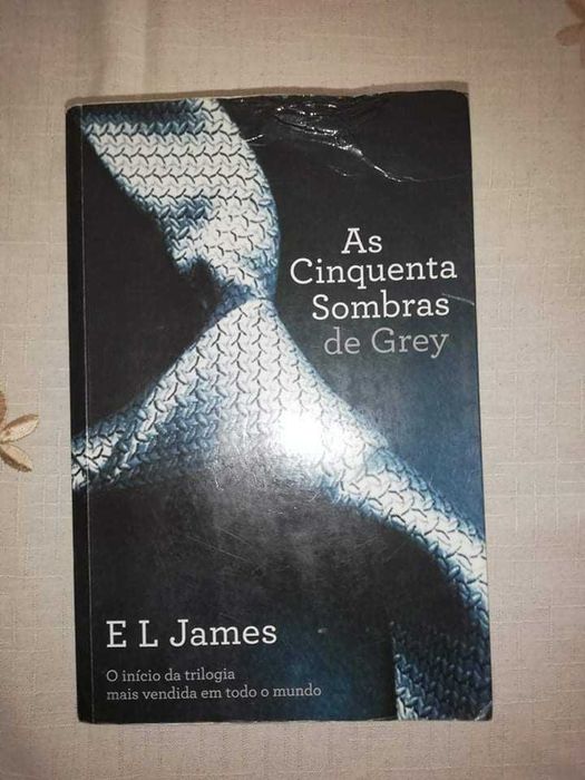Vendo livro (50 sombras de Grey)