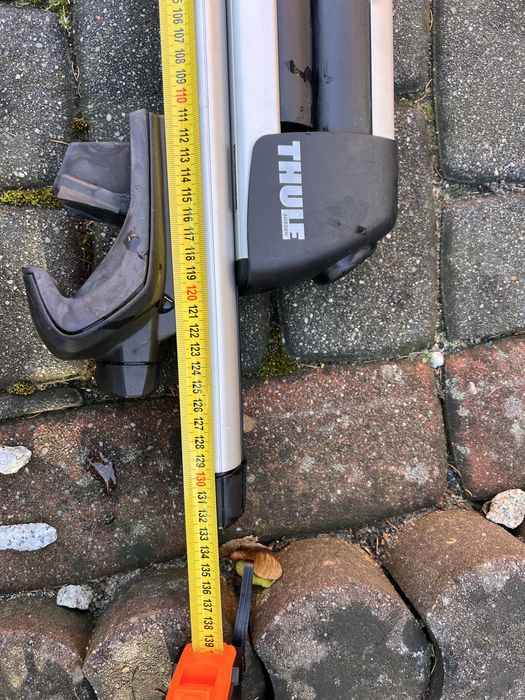 Thule bagażnik poprzeczny 757 i uchwyt na 2 pary nart Thule 725