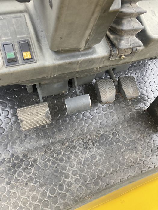 Навантажувач ОМ XD15