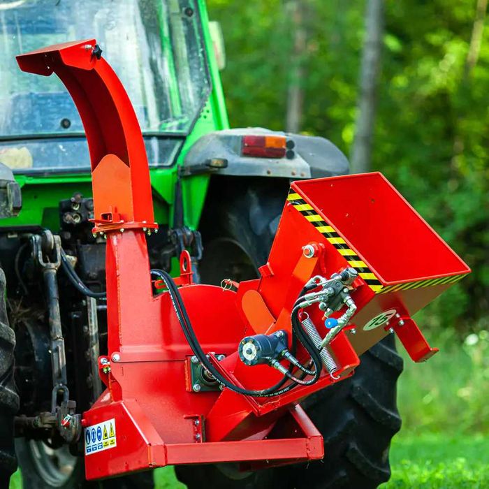 rozdrabniacz tarczowy rębak z podajnikiem hydraulicznym do gałęzi NOWE