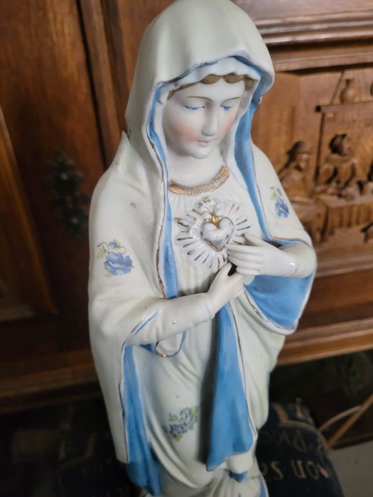 Biskwit Maryja Matka Boska Bolesna porcelanowa