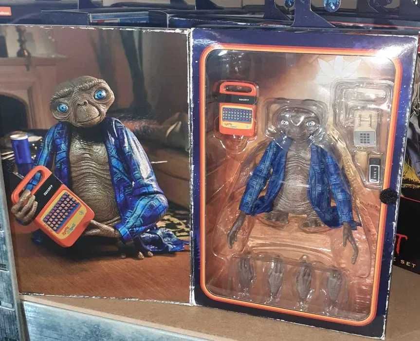 Figurka E.T. Ultimate Telepathic 12 cm NECA z okazji 40-lecia filmu