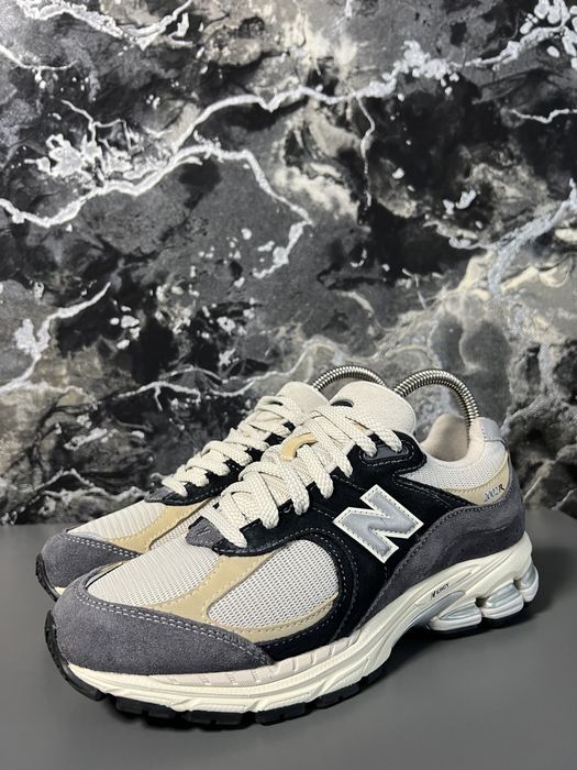Кросівки жіночі New Balance 2002R 38р