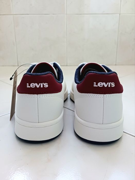 Sapatilhas Levi's Novas