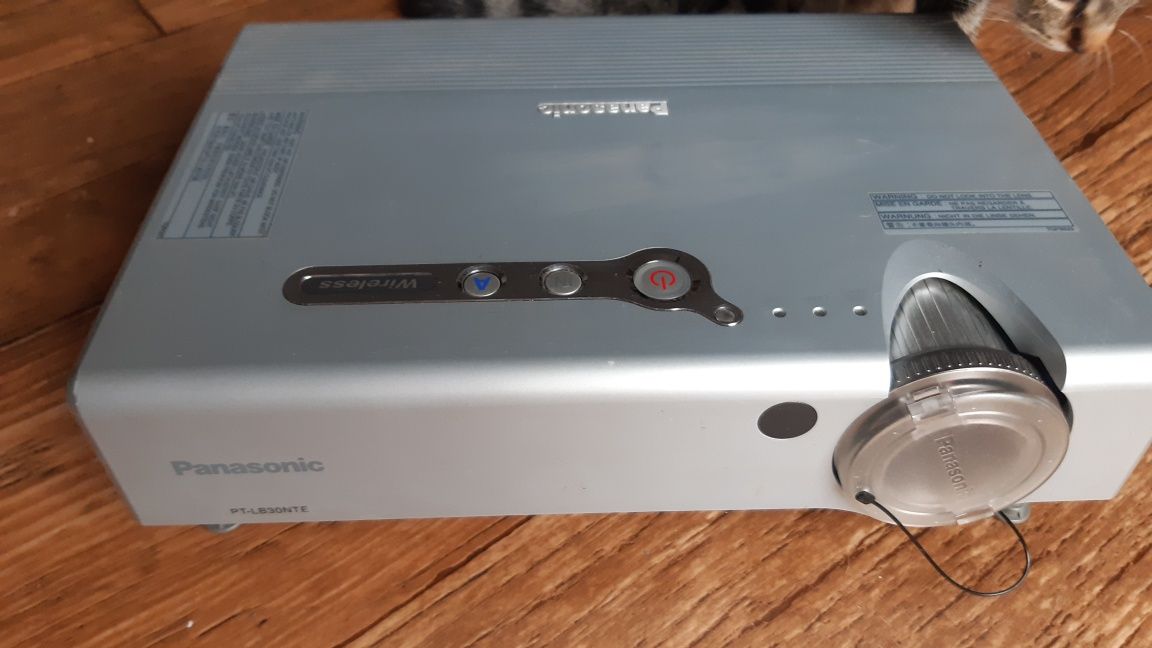 Projektor Panasonic PT-LB30NTE