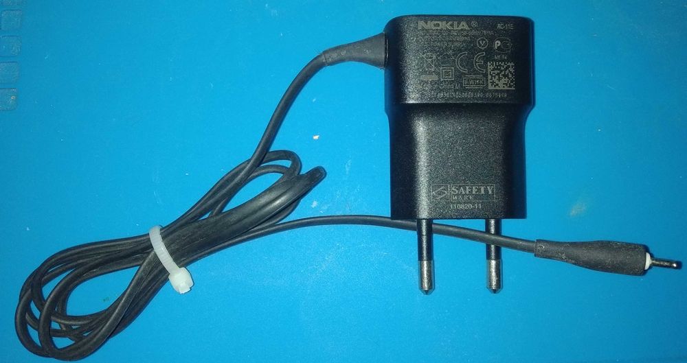 Carregador Nokia Modelo AC11E usado