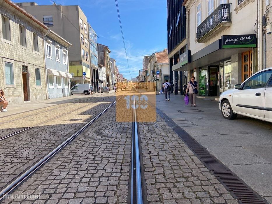Loja na Rua Brito Capelo