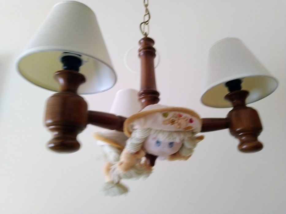 Candeeiros de quarto para menina