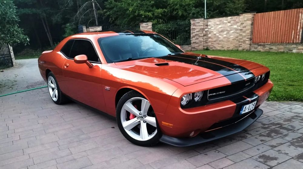 Dodge Challenger Challenger SRT-8 392 6,4