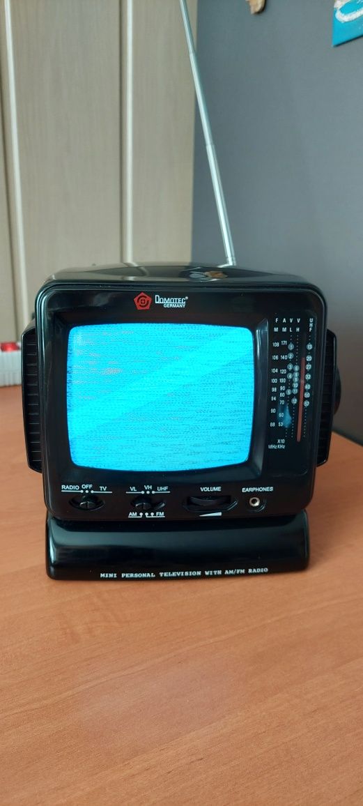 Mini telewizor 5.5 z radiem