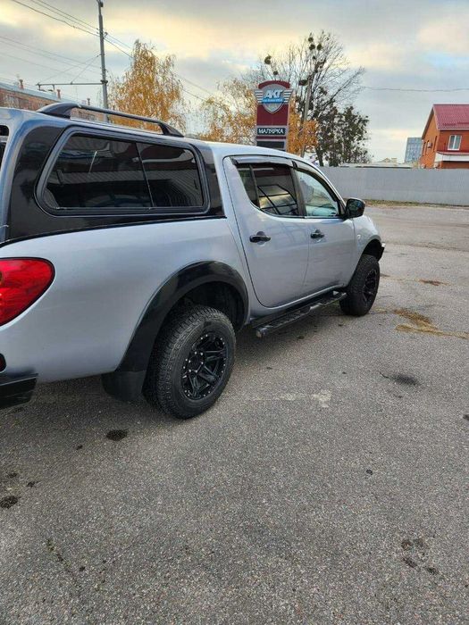 Продам авто Mitsubishi L 200