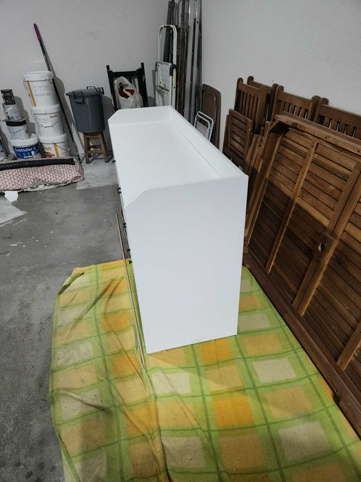 Aparador Ikea Hauga 140cmp×84alt×46prof