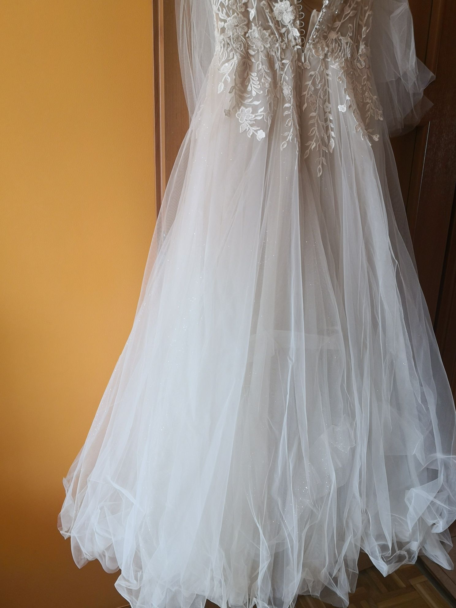 Suknia ślubna Annais Bridal, model Damilla, rok 2020, rozmiar 36